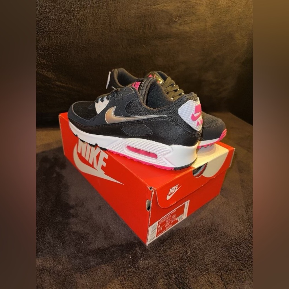 Nike Air Max 90 NWT & Box